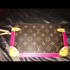 Louis Vuitton pouchette SOLD